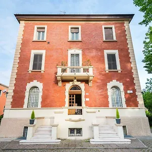vizitați hotelul